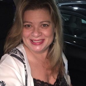 Meet your Posher, Debra